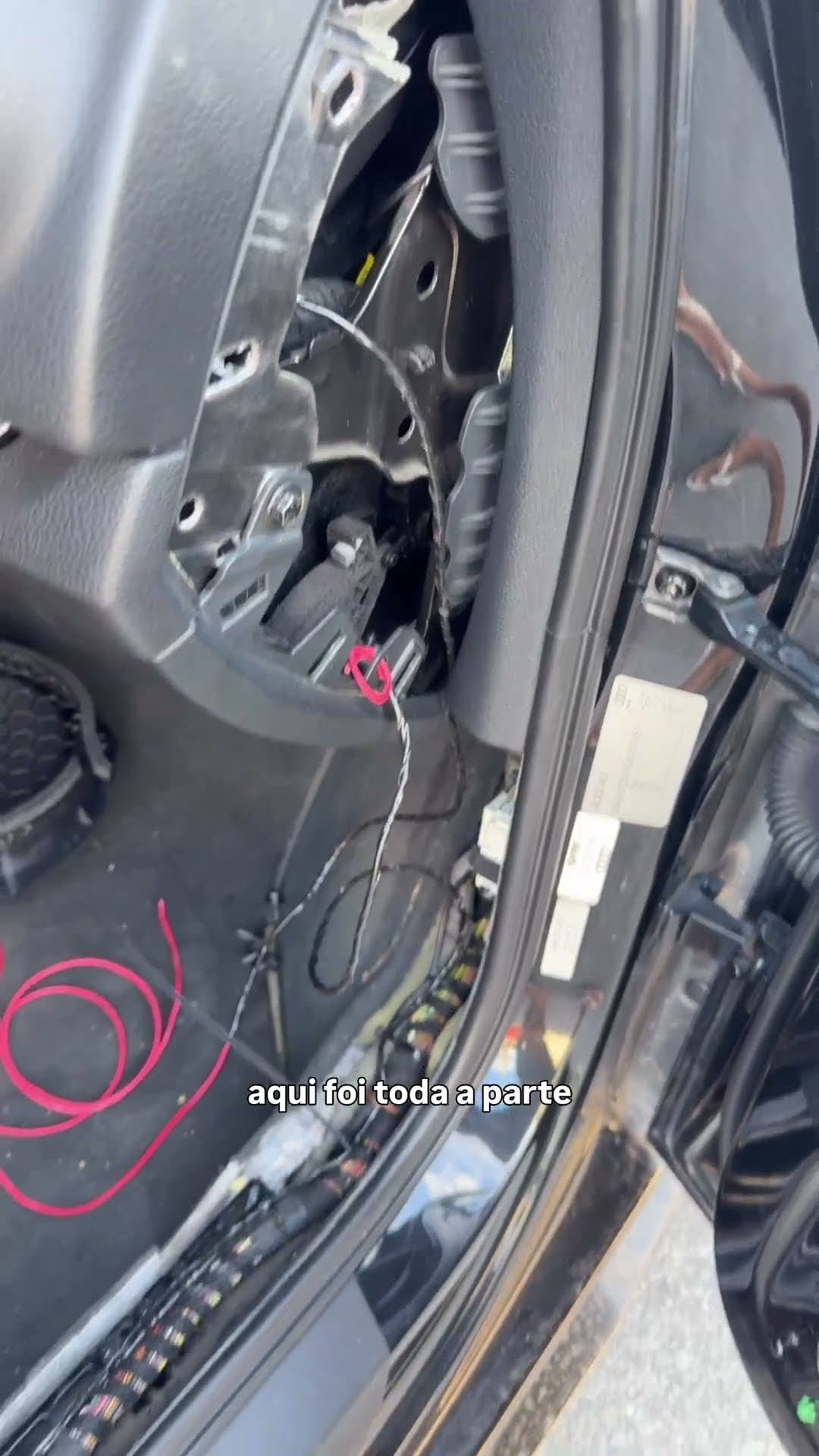 LUZES DE ADVERTÊNCIA E PROJETOR DE PORTAS AUDI A3